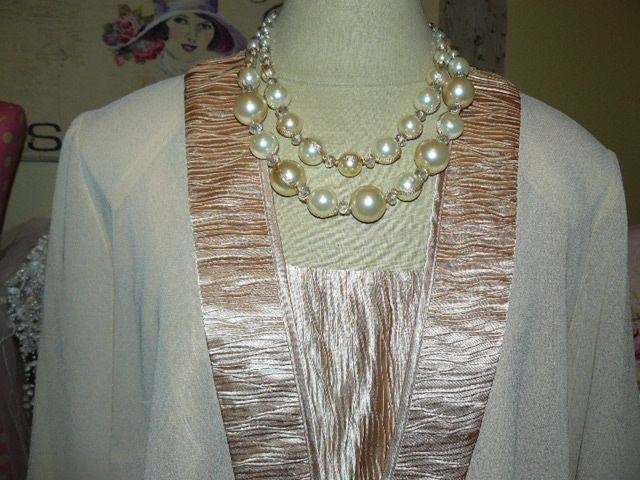 ETHEL & MYRTLE Romantic GLAMOROUS CHAMPAGNE PEARL CRYSTAL NECKLACE 